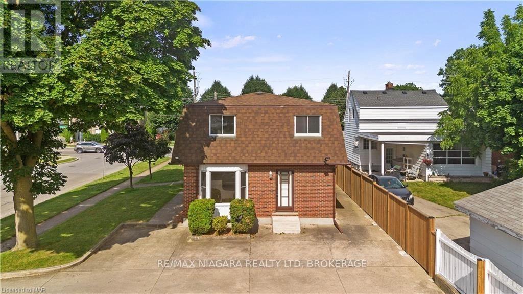 1 - 6344 Drummond Road, Niagara Falls, Ontario  L2G 4M9 - Photo 3 - X12851896