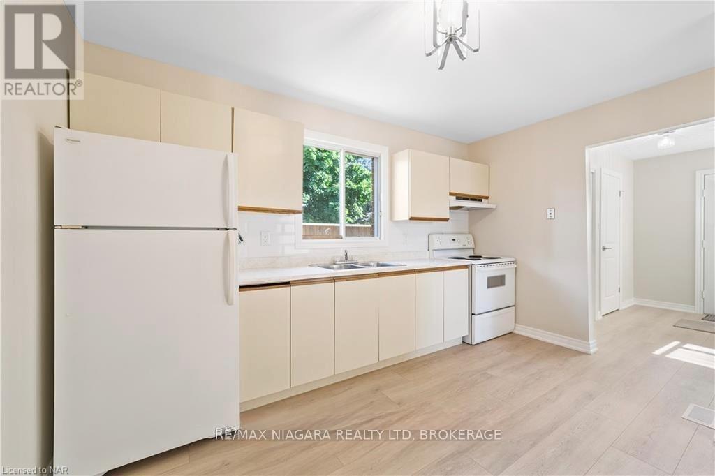 1 - 6344 Drummond Road, Niagara Falls, Ontario  L2G 4M9 - Photo 6 - X12851896