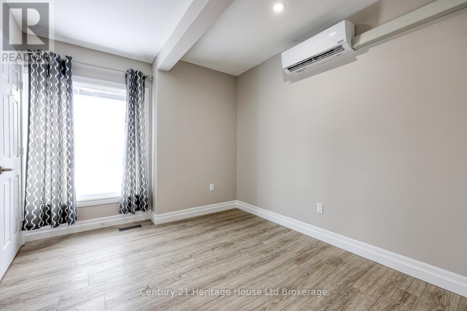 729 Hounsfield Street, Woodstock, Ontario  N4S 1P3 - Photo 25 - X12851848