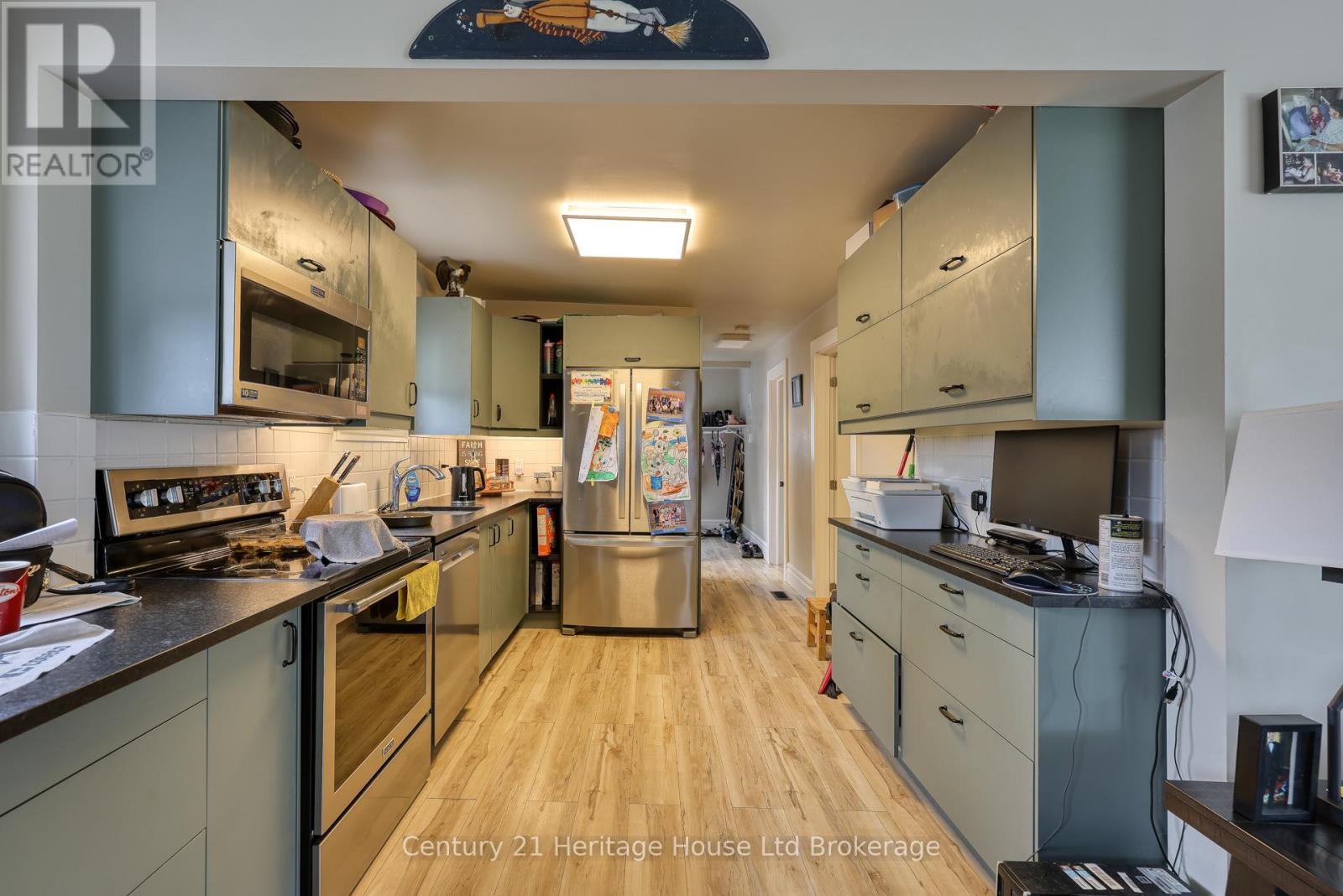 729 Hounsfield Street, Woodstock, Ontario  N4S 1P3 - Photo 3 - X12851848