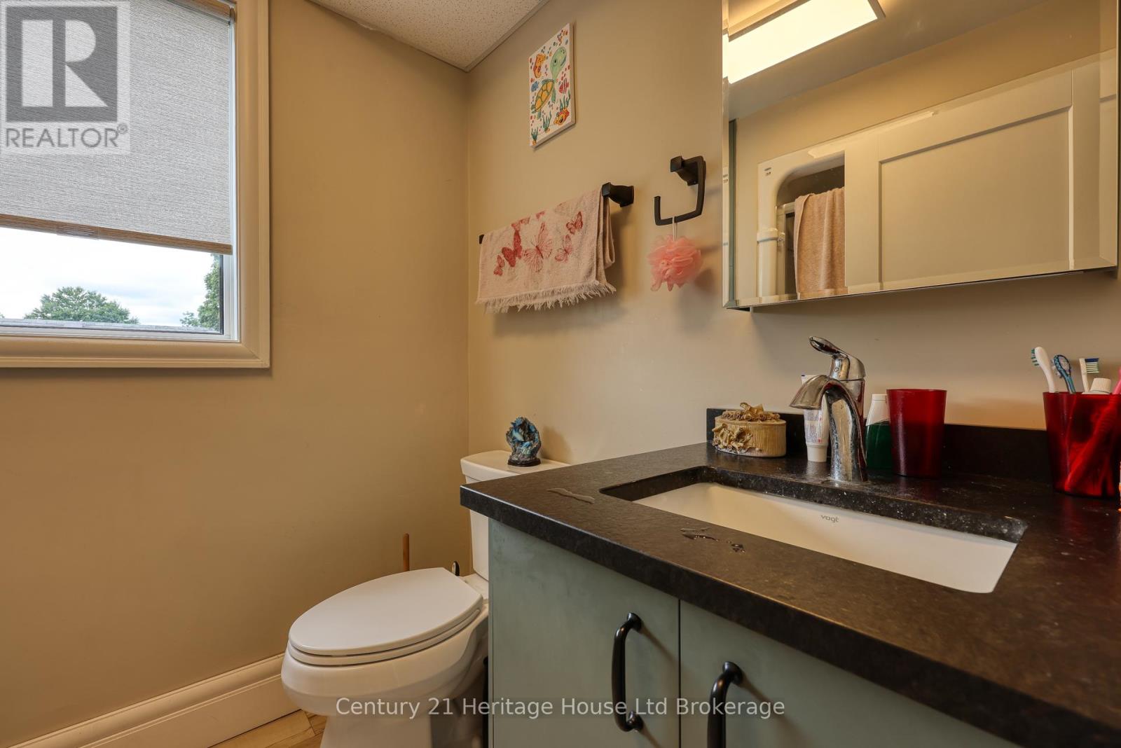 729 Hounsfield Street, Woodstock, Ontario  N4S 1P3 - Photo 9 - X12851848