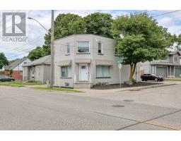 729 HOUNSFIELD STREET, Woodstock, Ontario