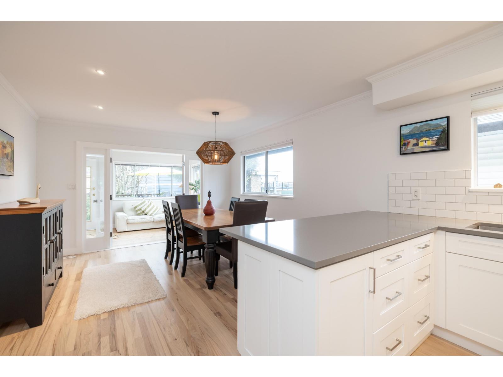 976 Habgood Street, White Rock, British Columbia  V4B 4W6 - Photo 13 - R3095863