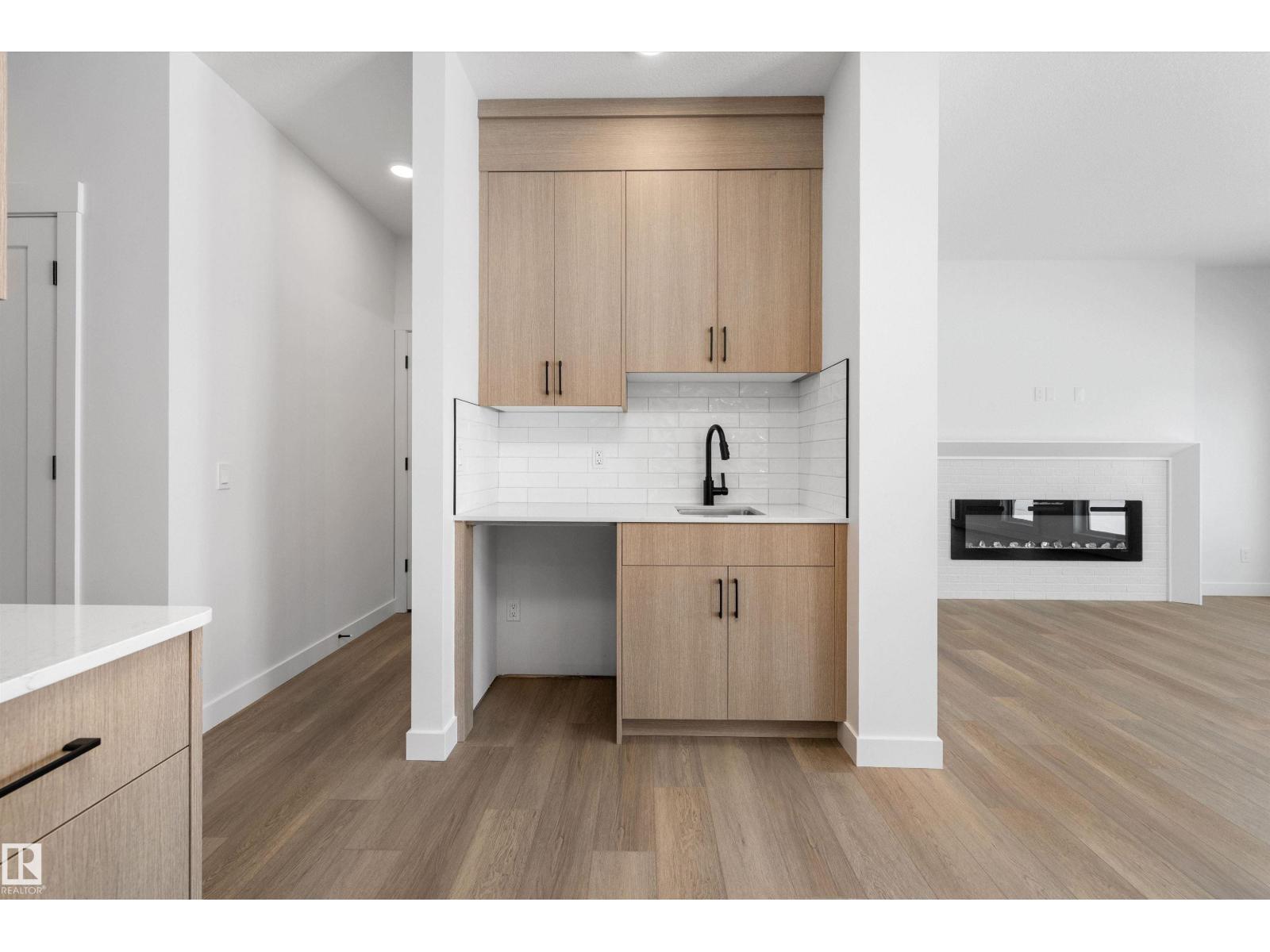 1077 Cristall Cr Sw, Edmonton, Alberta  T6W 5S6 - Photo 6 - E4476131