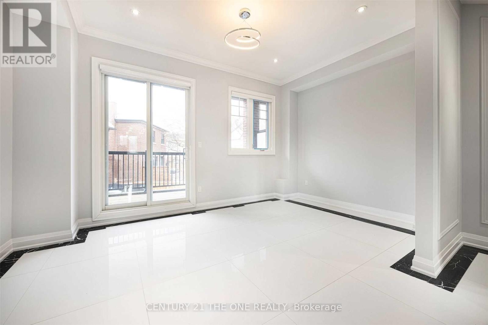 230 Mcrae Drive, Toronto, Ontario  M4G 1T5 - Photo 4 - C12851978