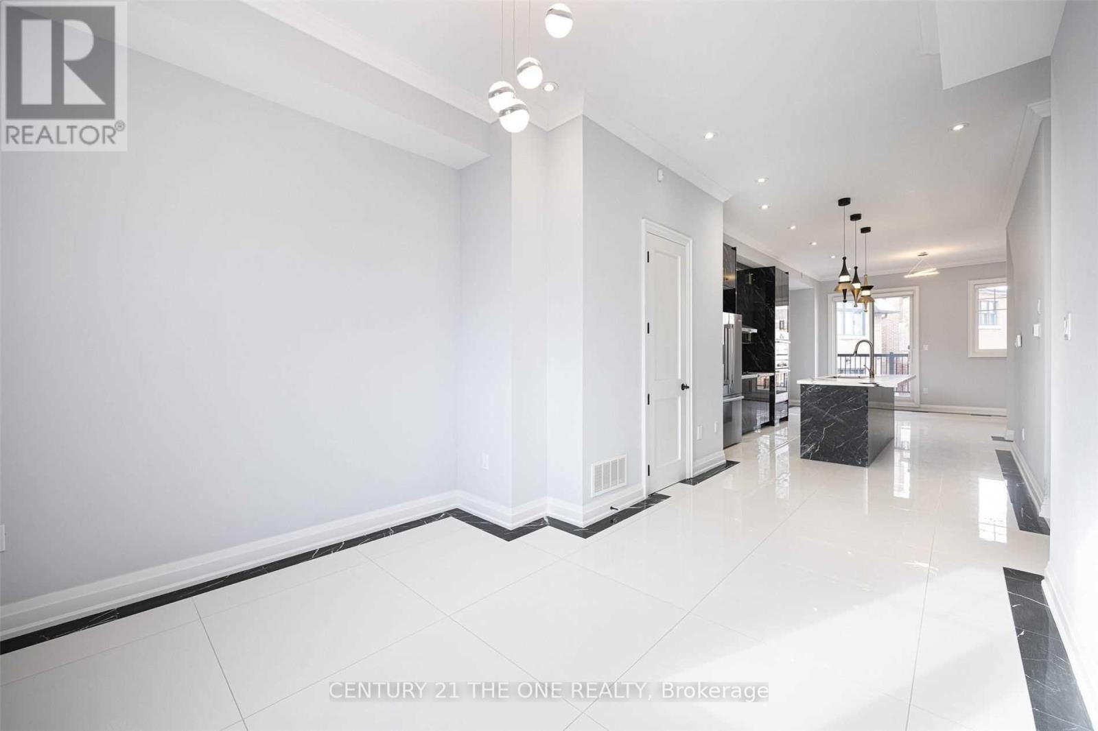 230 Mcrae Drive, Toronto, Ontario  M4G 1T5 - Photo 6 - C12851978