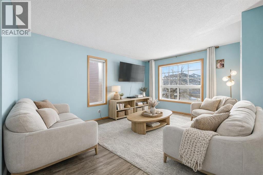 120 Creek Gardens Place Nw, Airdrie, Alberta  T4B 2P7 - Photo 2 - A2290243