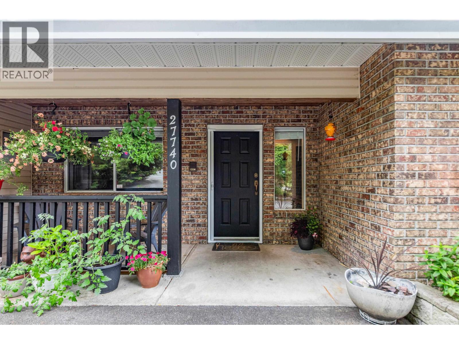 27740 Sayers Crescent, Maple Ridge, British Columbia  V2W 1N4 - Photo 5 - R3048461