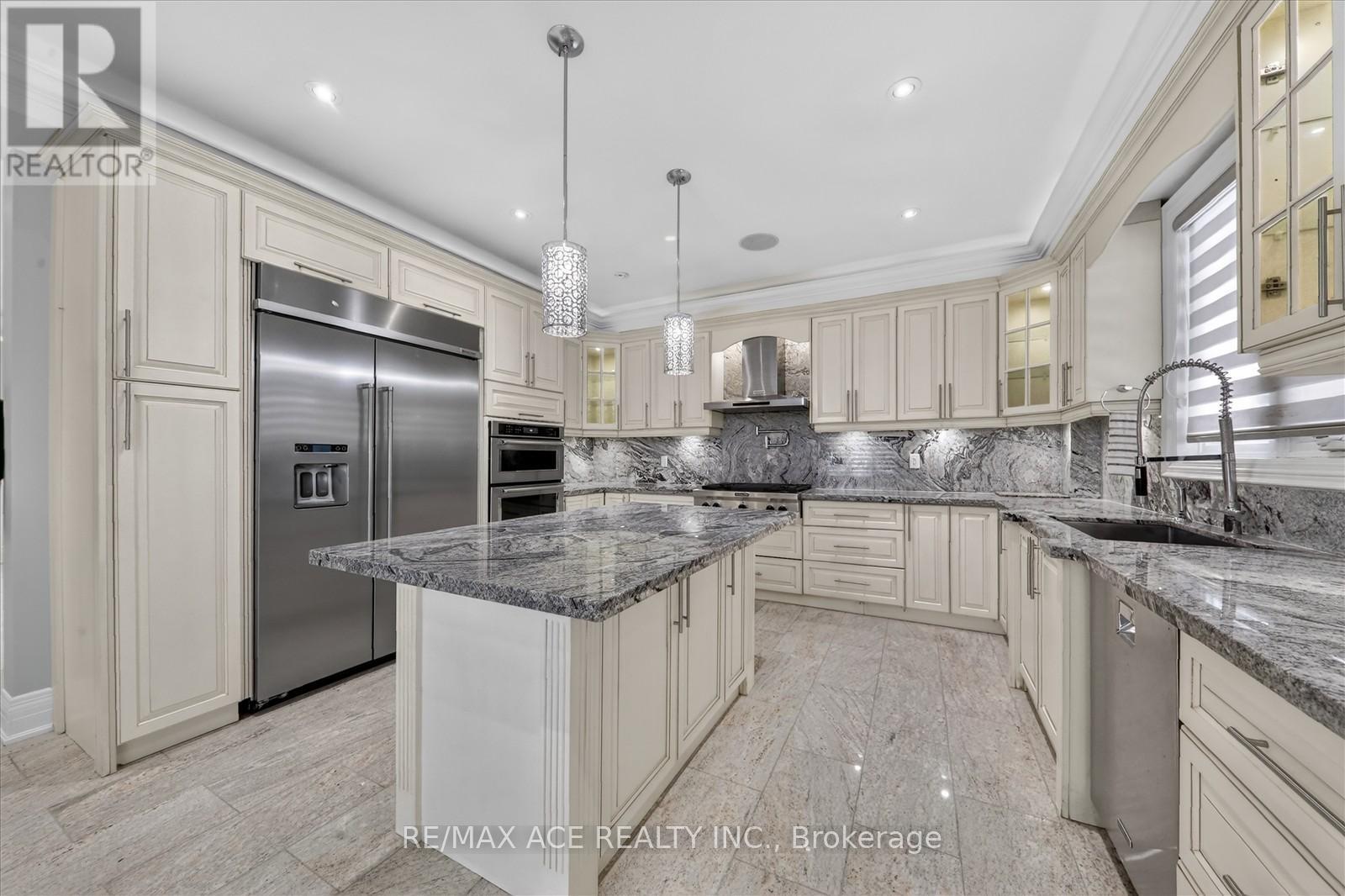 Main - 90 Colonial Avenue, Toronto, Ontario  M1M 2C5 - Photo 12 - E12851866