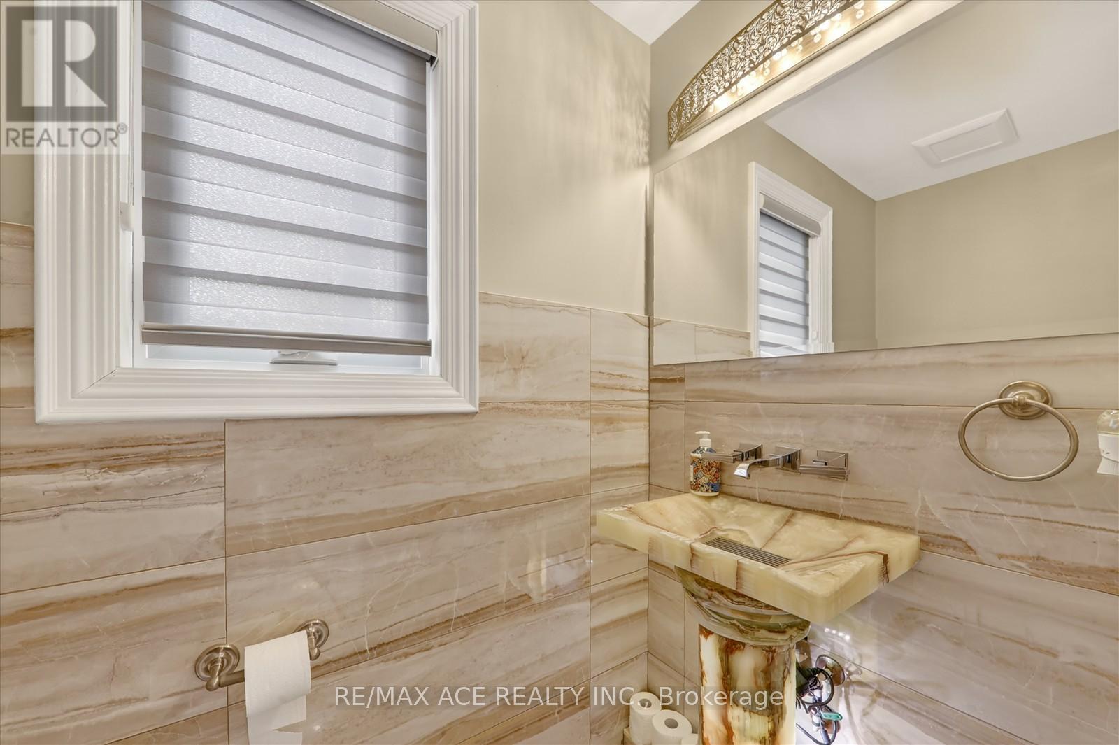 Main - 90 Colonial Avenue, Toronto, Ontario  M1M 2C5 - Photo 18 - E12851866