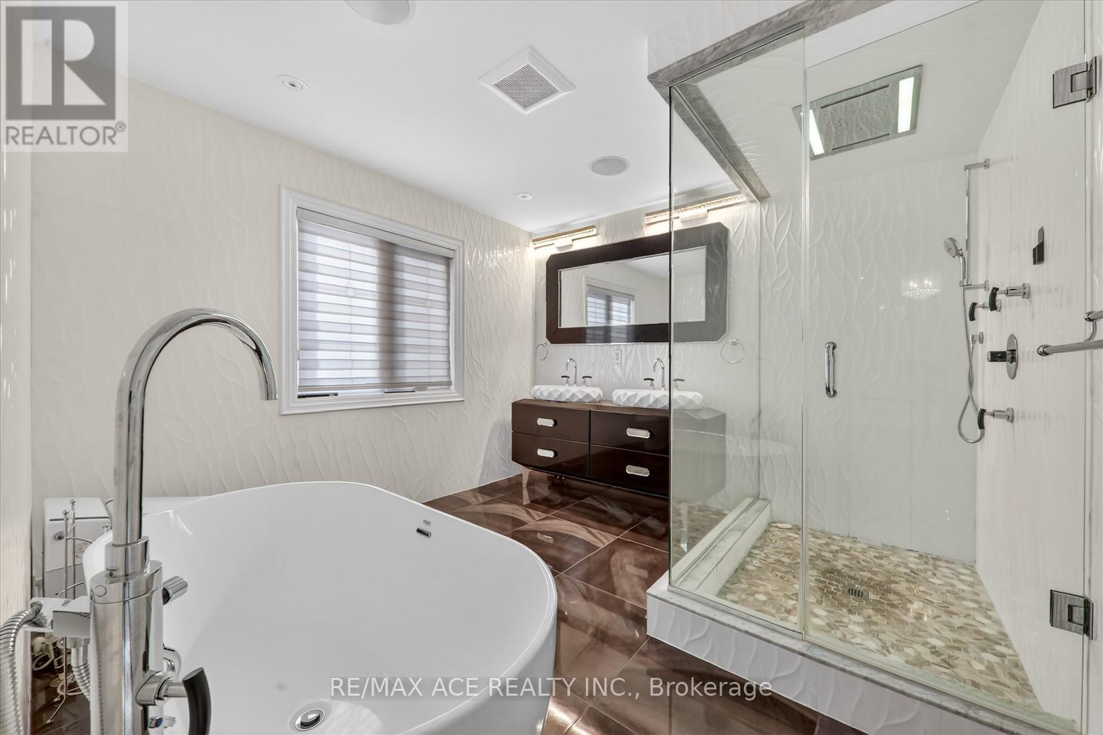 Main - 90 Colonial Avenue, Toronto, Ontario  M1M 2C5 - Photo 22 - E12851866