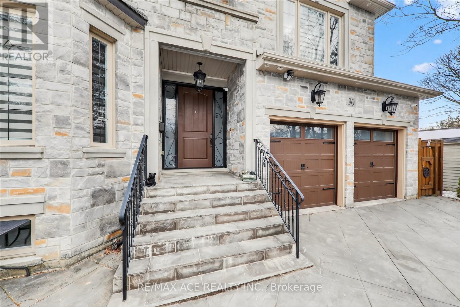 Main - 90 Colonial Avenue, Toronto, Ontario  M1M 2C5 - Photo 3 - E12851866