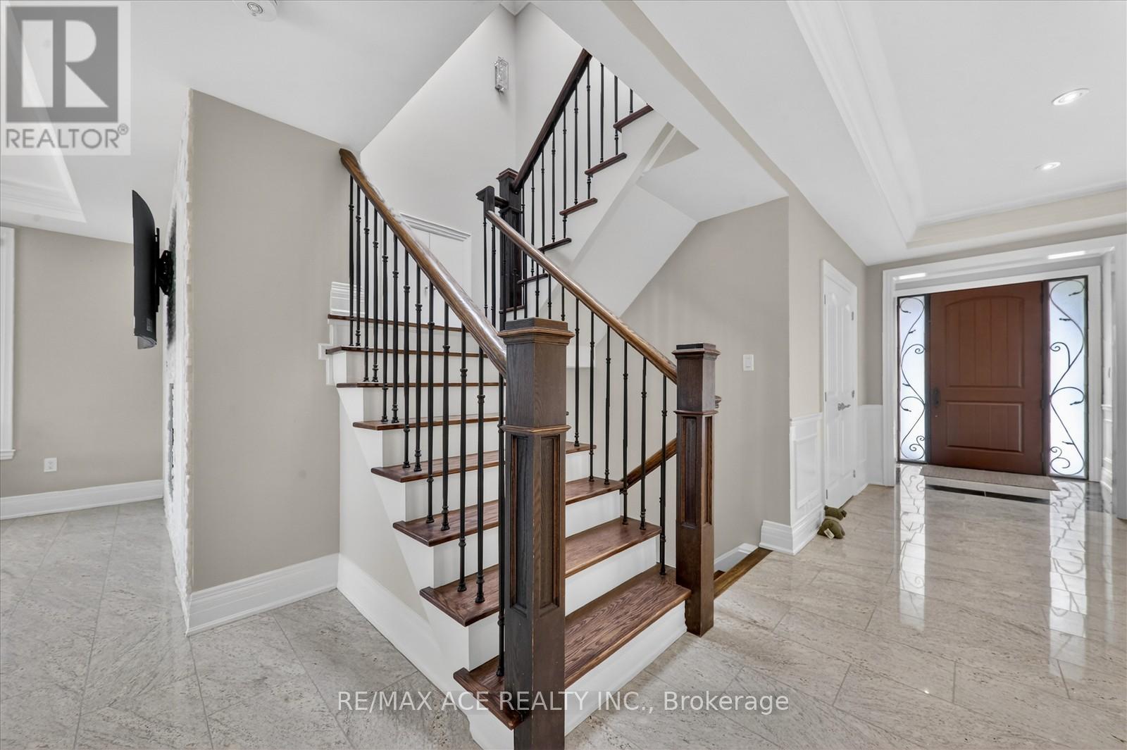 Main - 90 Colonial Avenue, Toronto, Ontario  M1M 2C5 - Photo 9 - E12851866