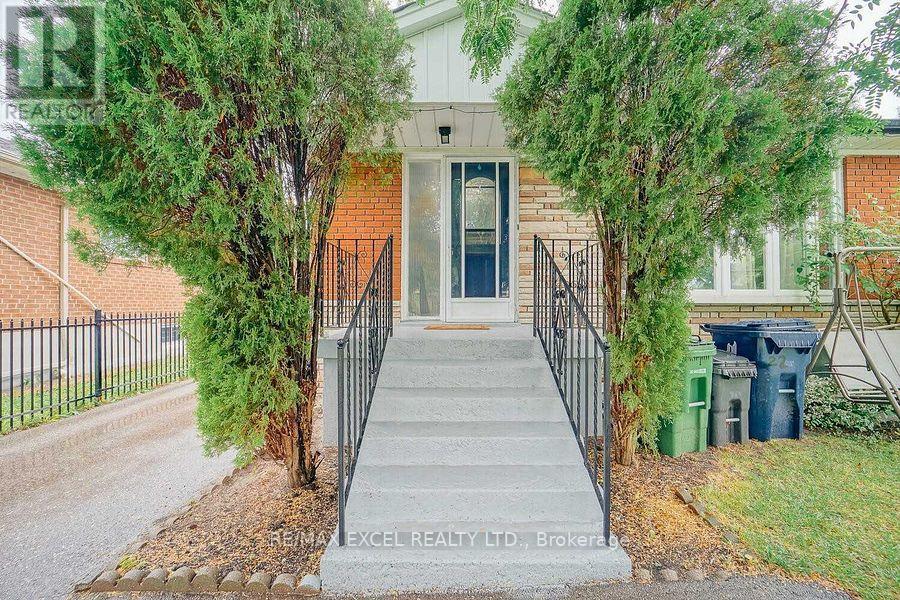 22 Gander Drive, Toronto, Ontario  M1G 2W1 - Photo 2 - E12851920
