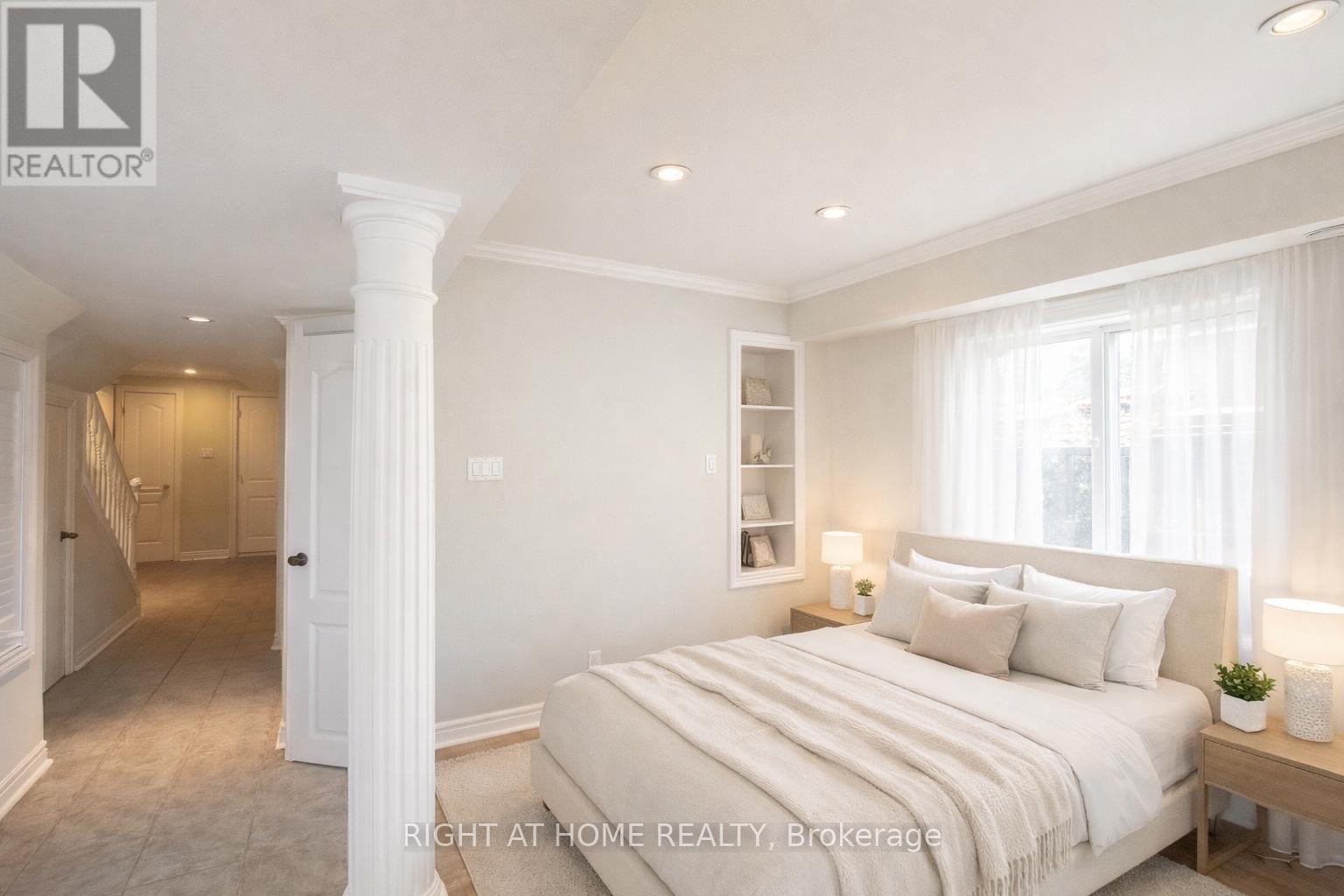 95 Giancola Basement Crescent, Vaughan (Maple), Ontario  L6A 2T5 - Photo 2 - N12851876