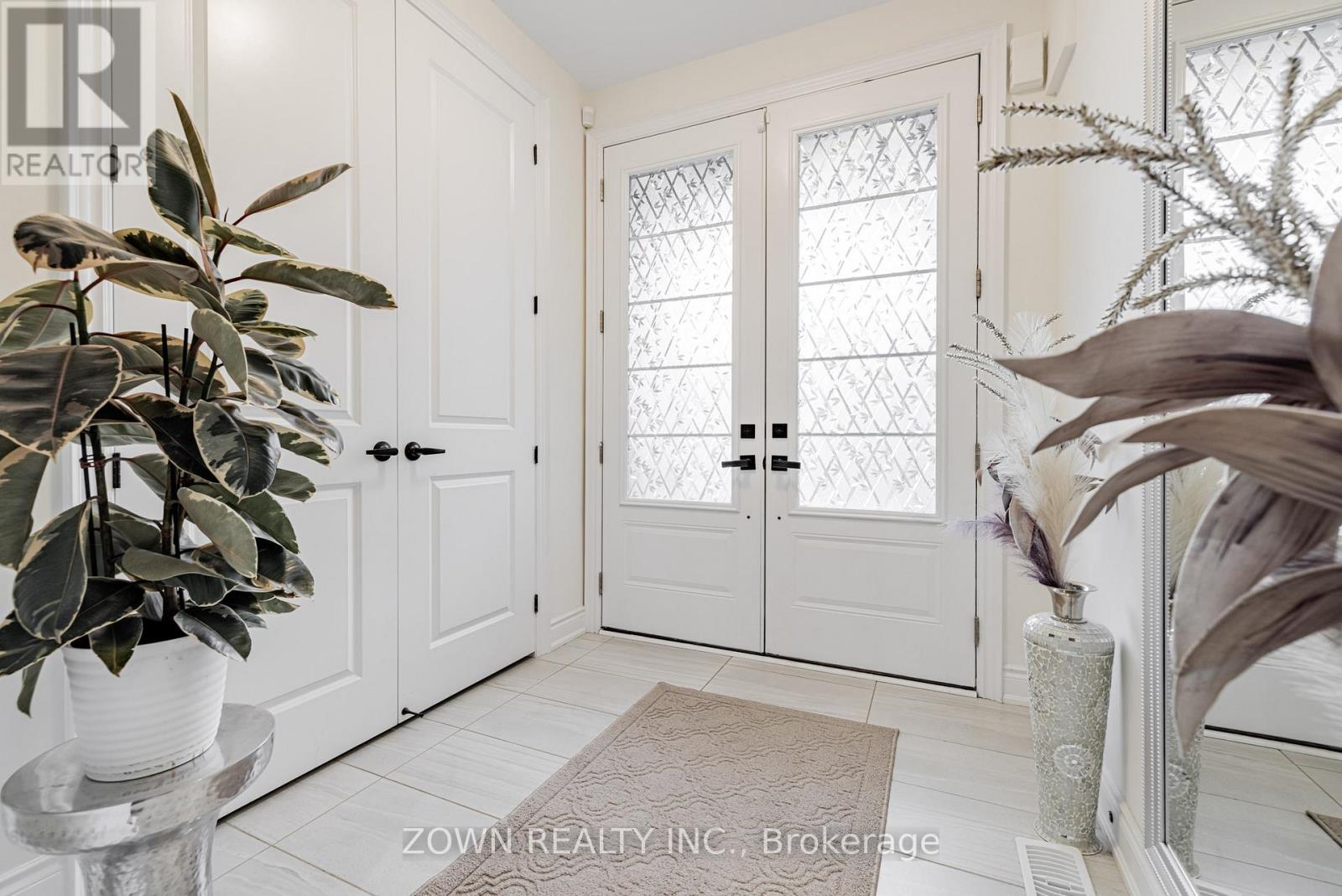 1352 Blackmore Street, Innisfil, Ontario  L9S 0P2 - Photo 4 - N12851990