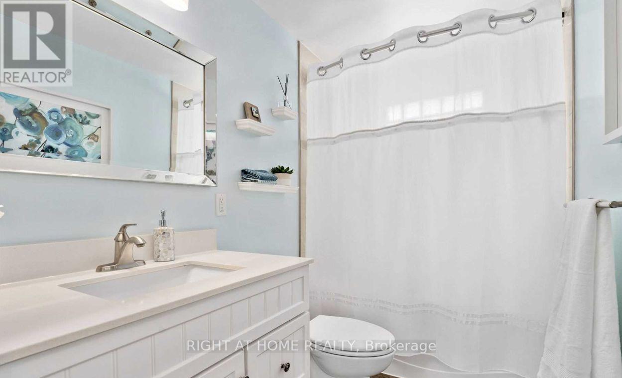 15 Colleen Avenue, Barrie, Ontario  L4M 2M9 - Photo 12 - S12851902