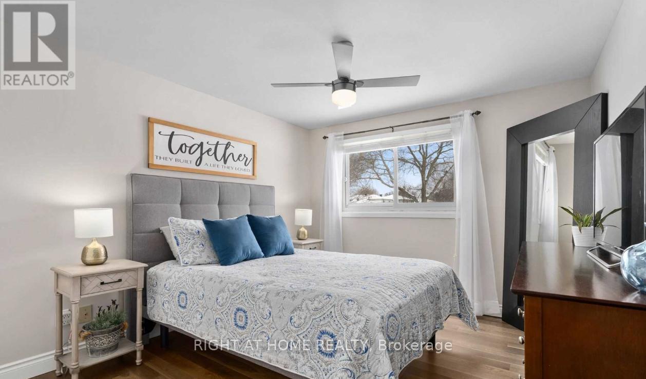 15 Colleen Avenue, Barrie, Ontario  L4M 2M9 - Photo 5 - S12851902