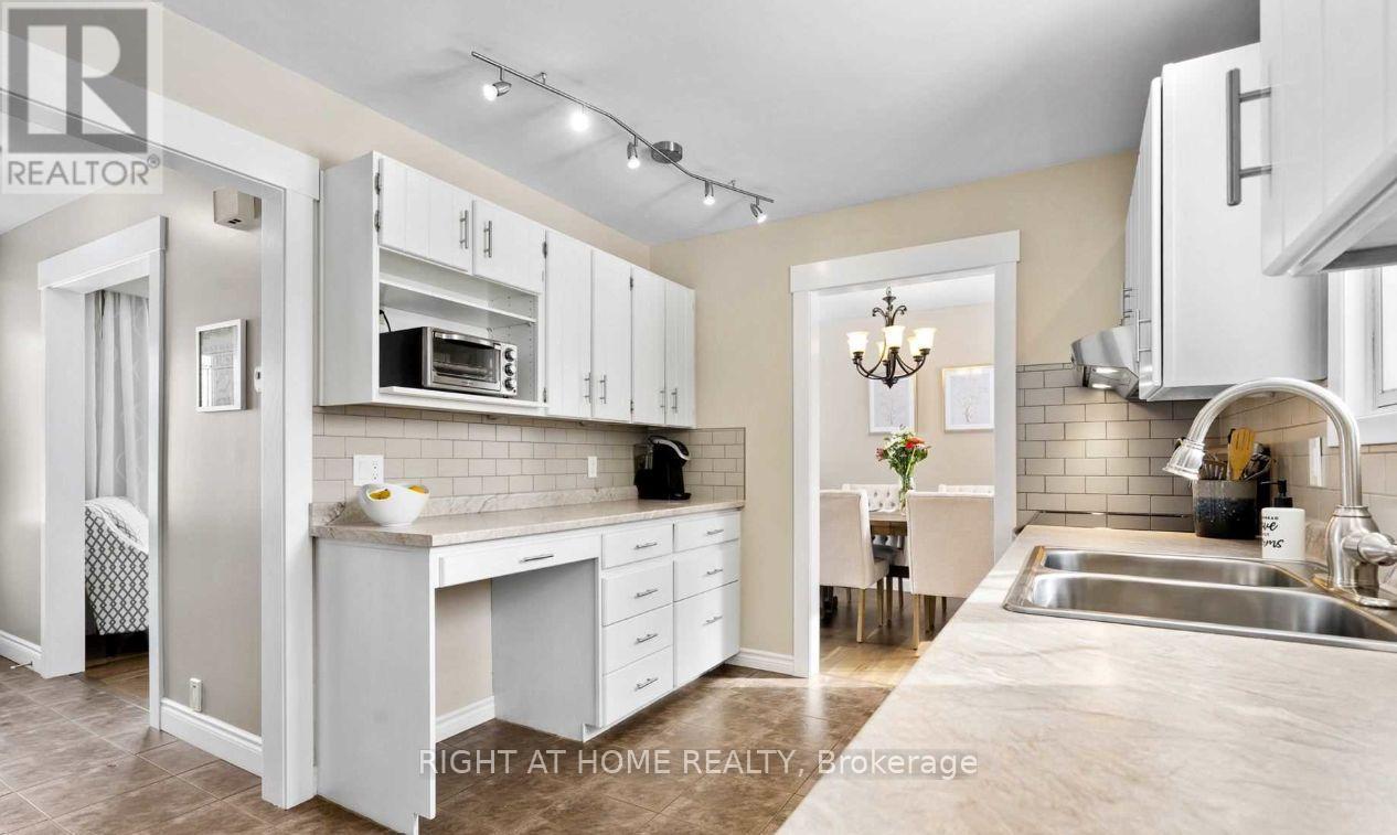 15 Colleen Avenue, Barrie, Ontario  L4M 2M9 - Photo 6 - S12851902