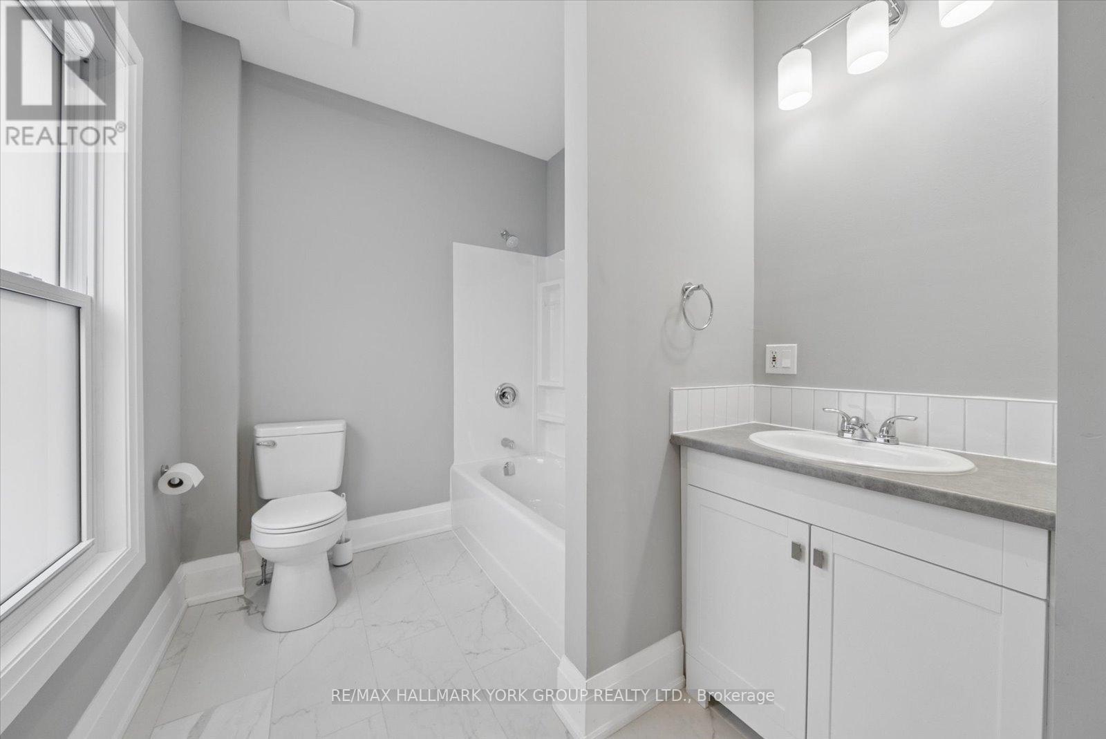 16 Albert Street N, Orillia, Ontario  L3V 5K1 - Photo 35 - S12851950