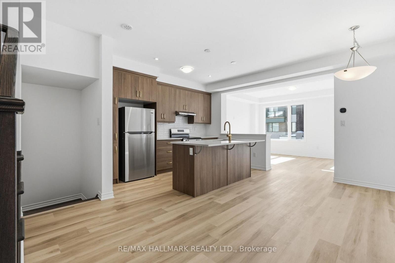 61 Pearen Lane, Barrie, Ontario  L9J 0Z6 - Photo 13 - S12851966