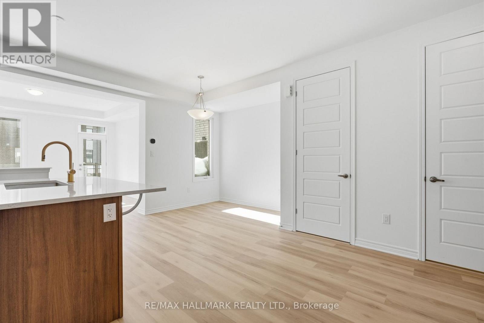 61 Pearen Lane, Barrie, Ontario  L9J 0Z6 - Photo 15 - S12851966