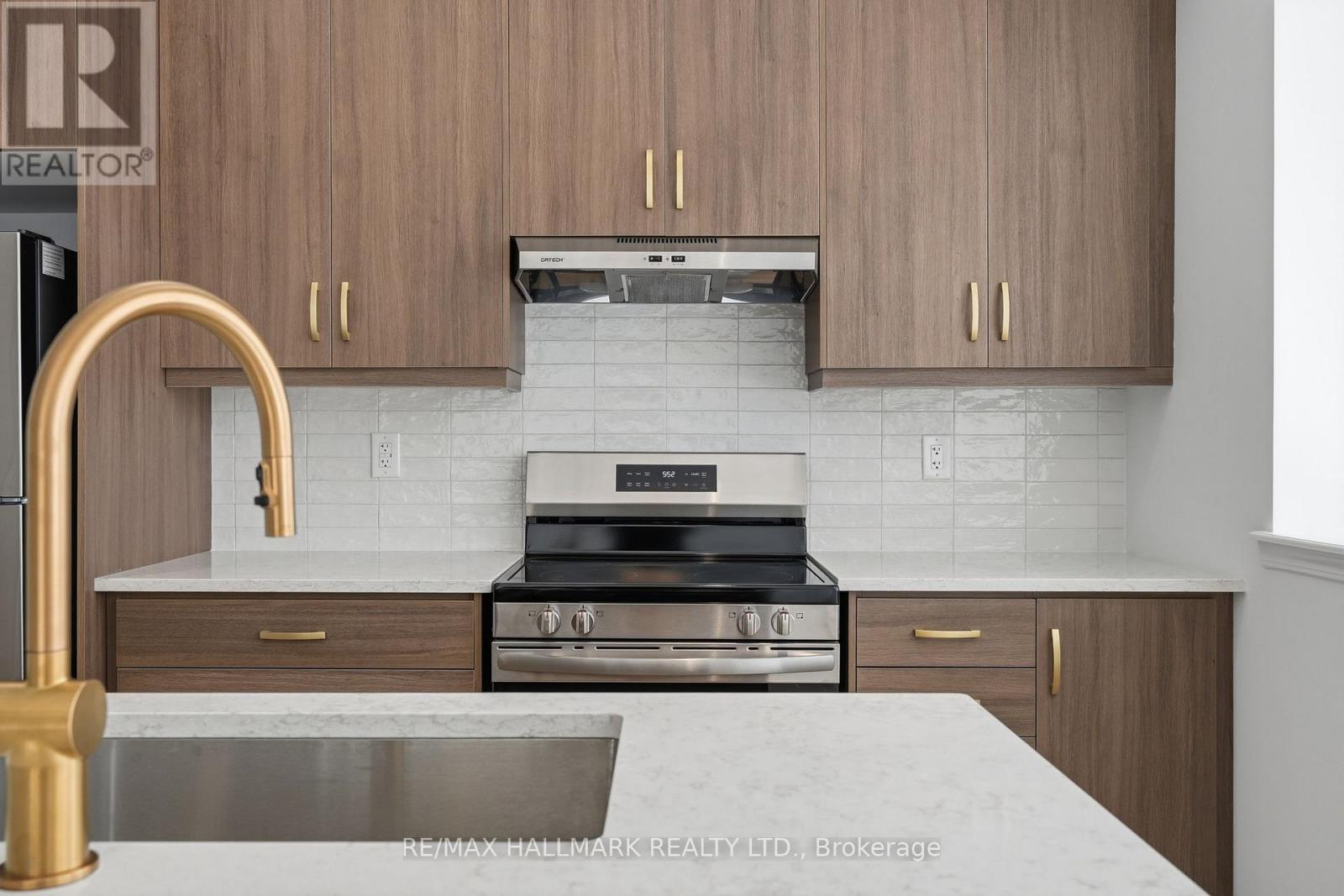 61 Pearen Lane, Barrie, Ontario  L9J 0Z6 - Photo 19 - S12851966