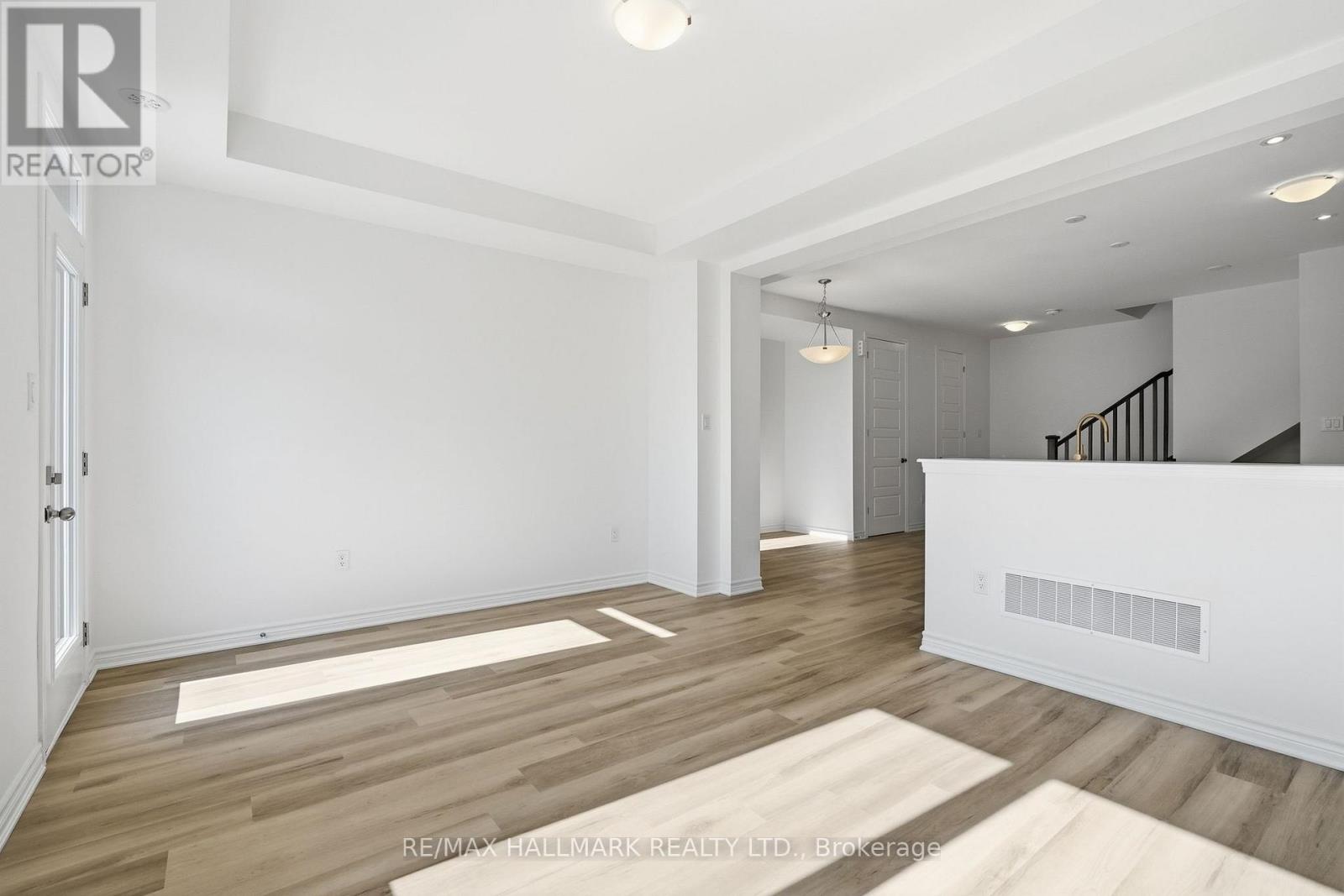 61 Pearen Lane, Barrie, Ontario  L9J 0Z6 - Photo 24 - S12851966