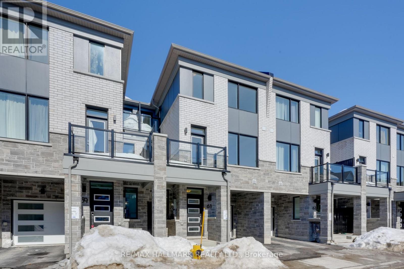 61 Pearen Lane, Barrie, Ontario  L9J 0Z6 - Photo 3 - S12851966