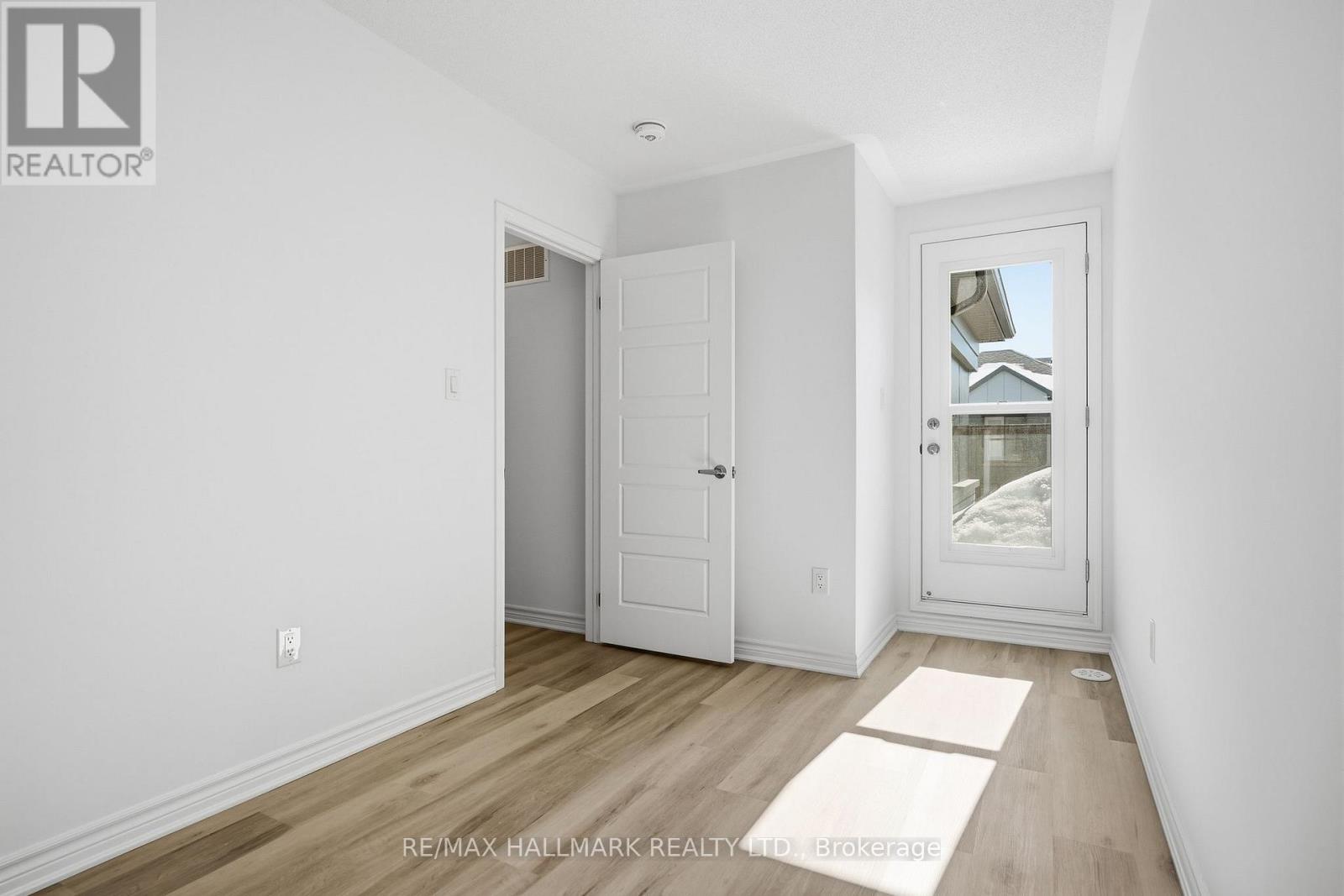 61 Pearen Lane, Barrie, Ontario  L9J 0Z6 - Photo 46 - S12851966