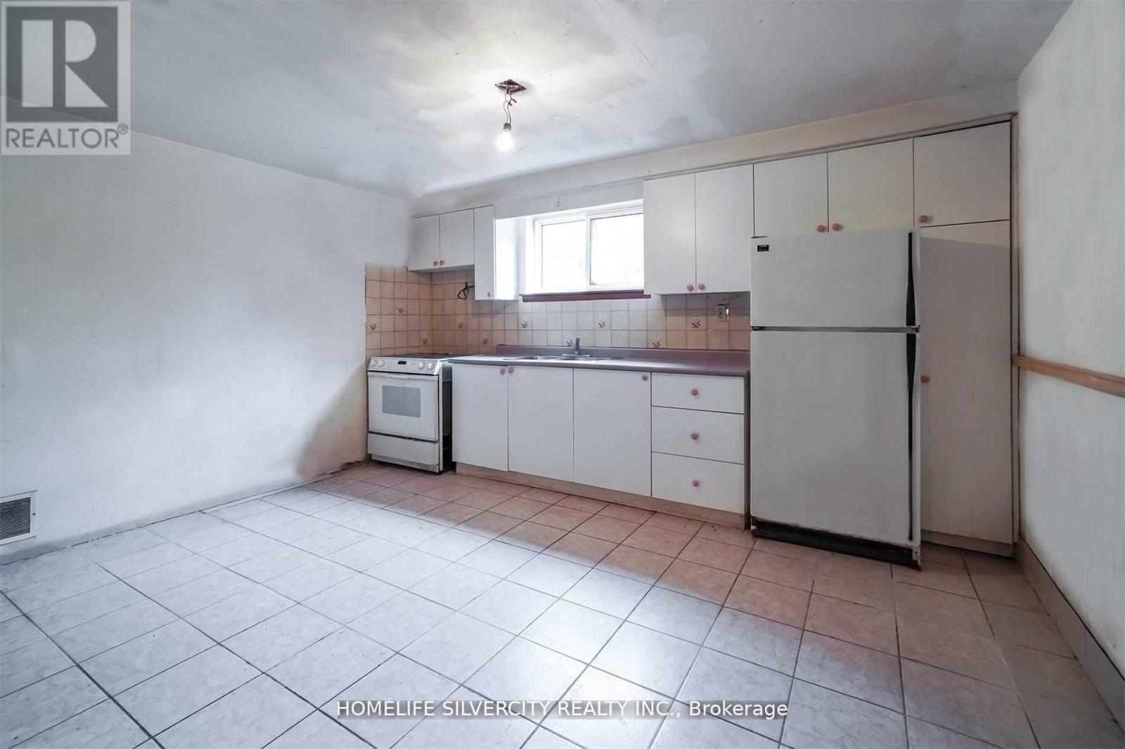 4395 Castlemore Road, Brampton, Ontario  L6P 0W9 - Photo 19 - W12851884