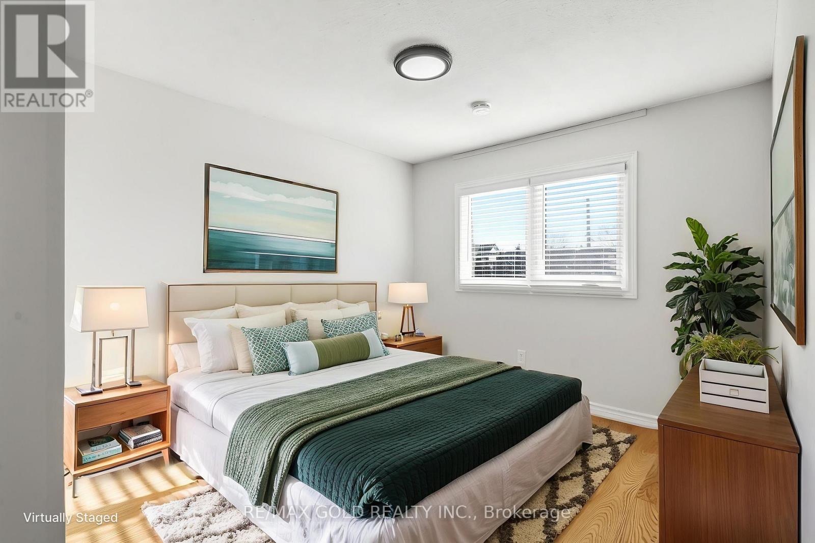 4334 Lee Drive, Mississauga, Ontario  L4W 4A8 - Photo 15 - W12851898