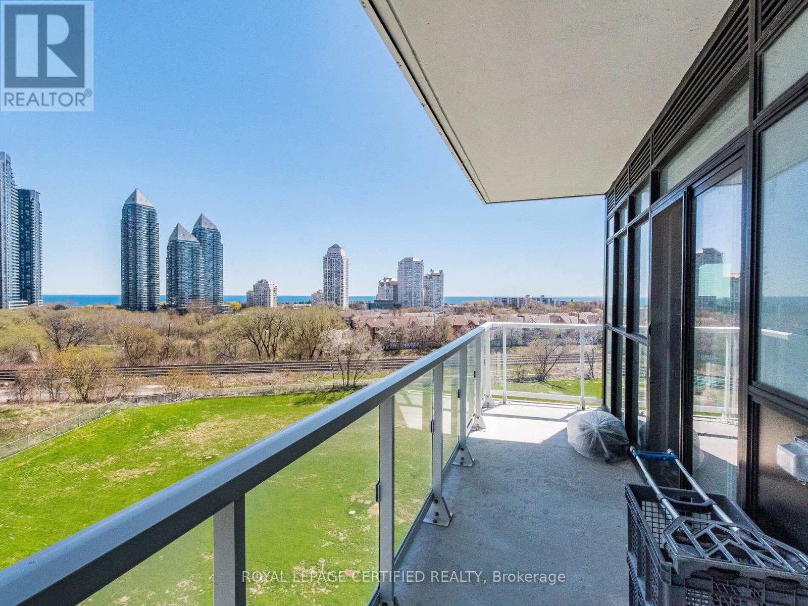 715 - 251 Manitoba Street, Toronto (Mimico), Ontario  M8Y 0C7 - Photo 37 - W12851910