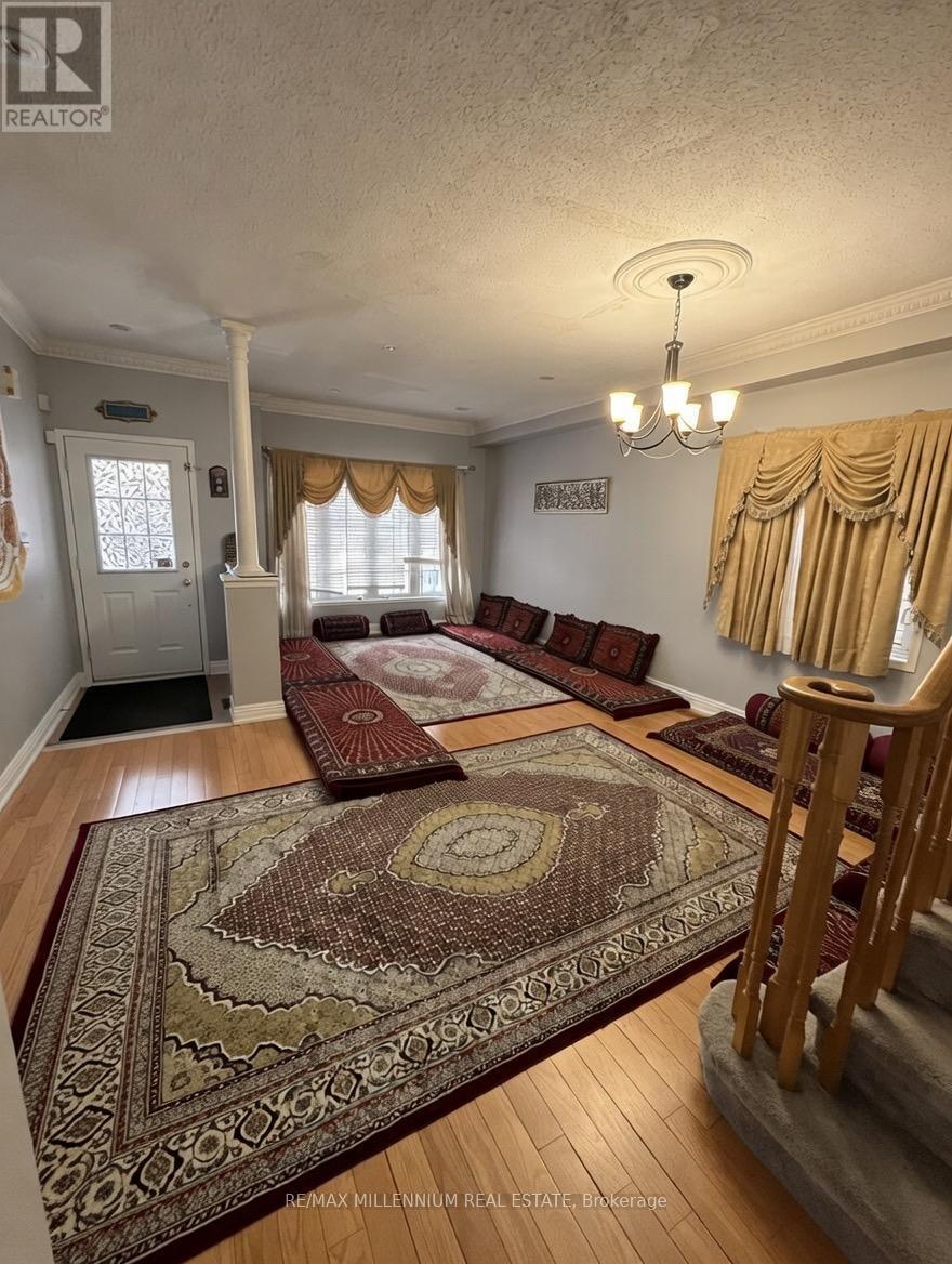 3891 Bloomington Crescent, Mississauga (Churchill Meadows), Ontario  L5M 7H4 - Photo 2 - W12851944