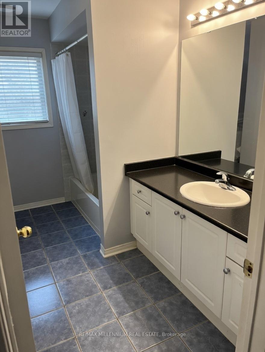 3891 Bloomington Crescent, Mississauga (Churchill Meadows), Ontario  L5M 7H4 - Photo 8 - W12851944