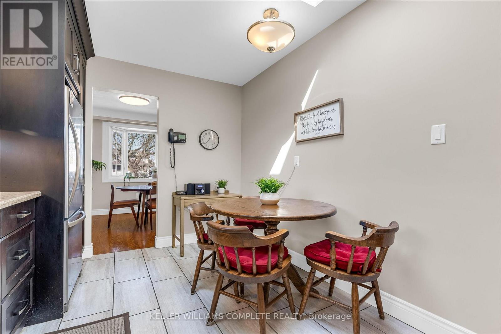 411 Bryant Crescent, Burlington, Ontario  L7L 3Z4 - Photo 13 - W12851962