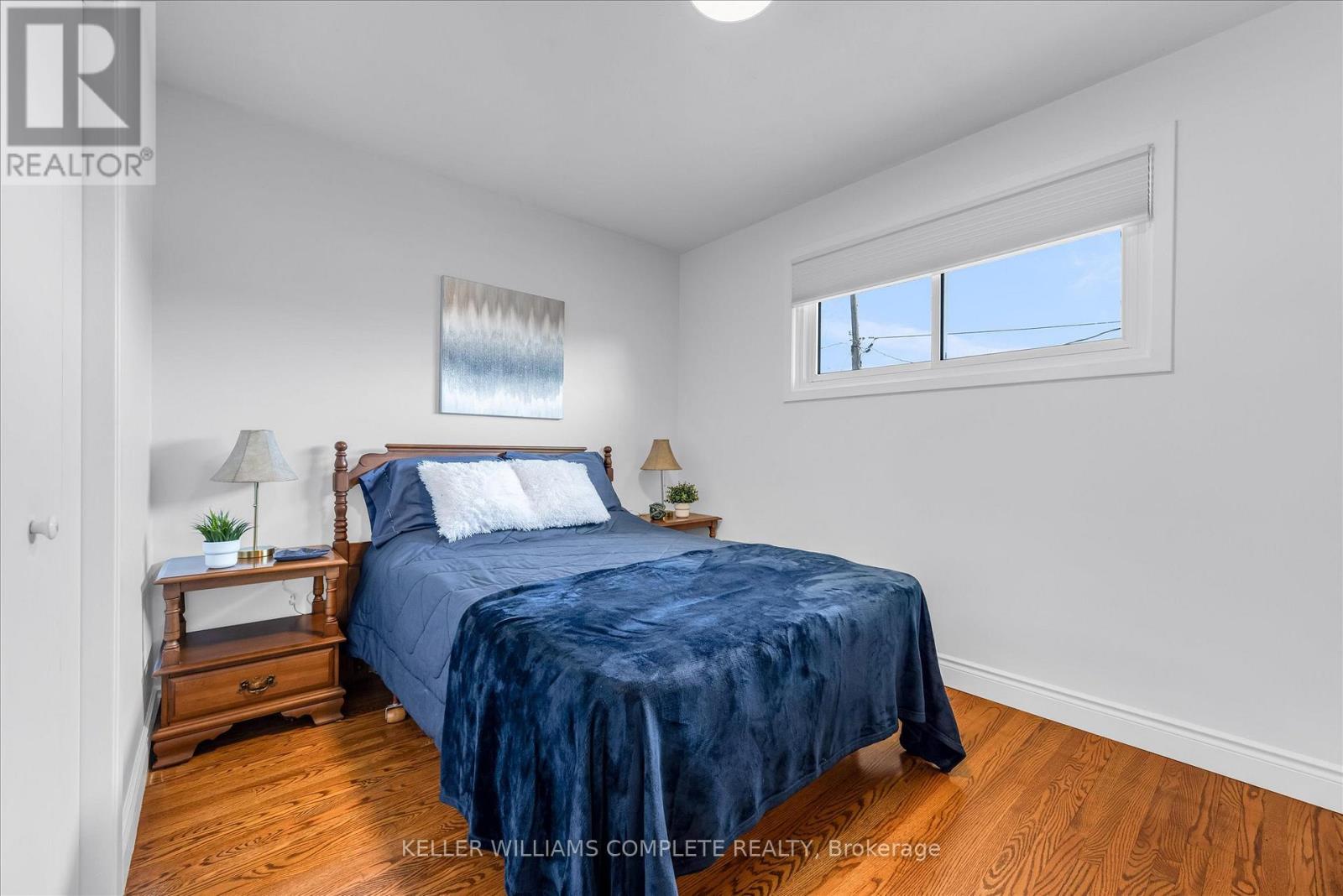 411 Bryant Crescent, Burlington, Ontario  L7L 3Z4 - Photo 17 - W12851962