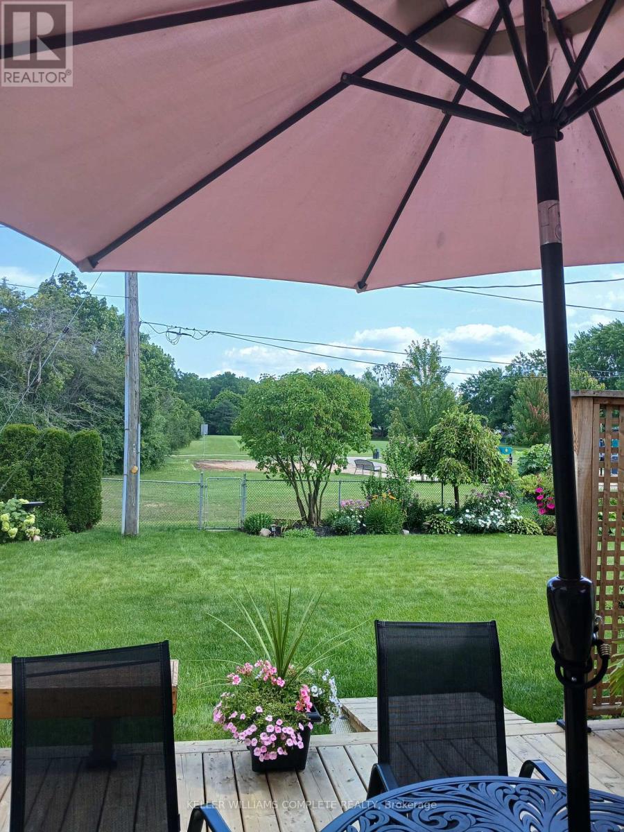 411 Bryant Crescent, Burlington, Ontario  L7L 3Z4 - Photo 37 - W12851962