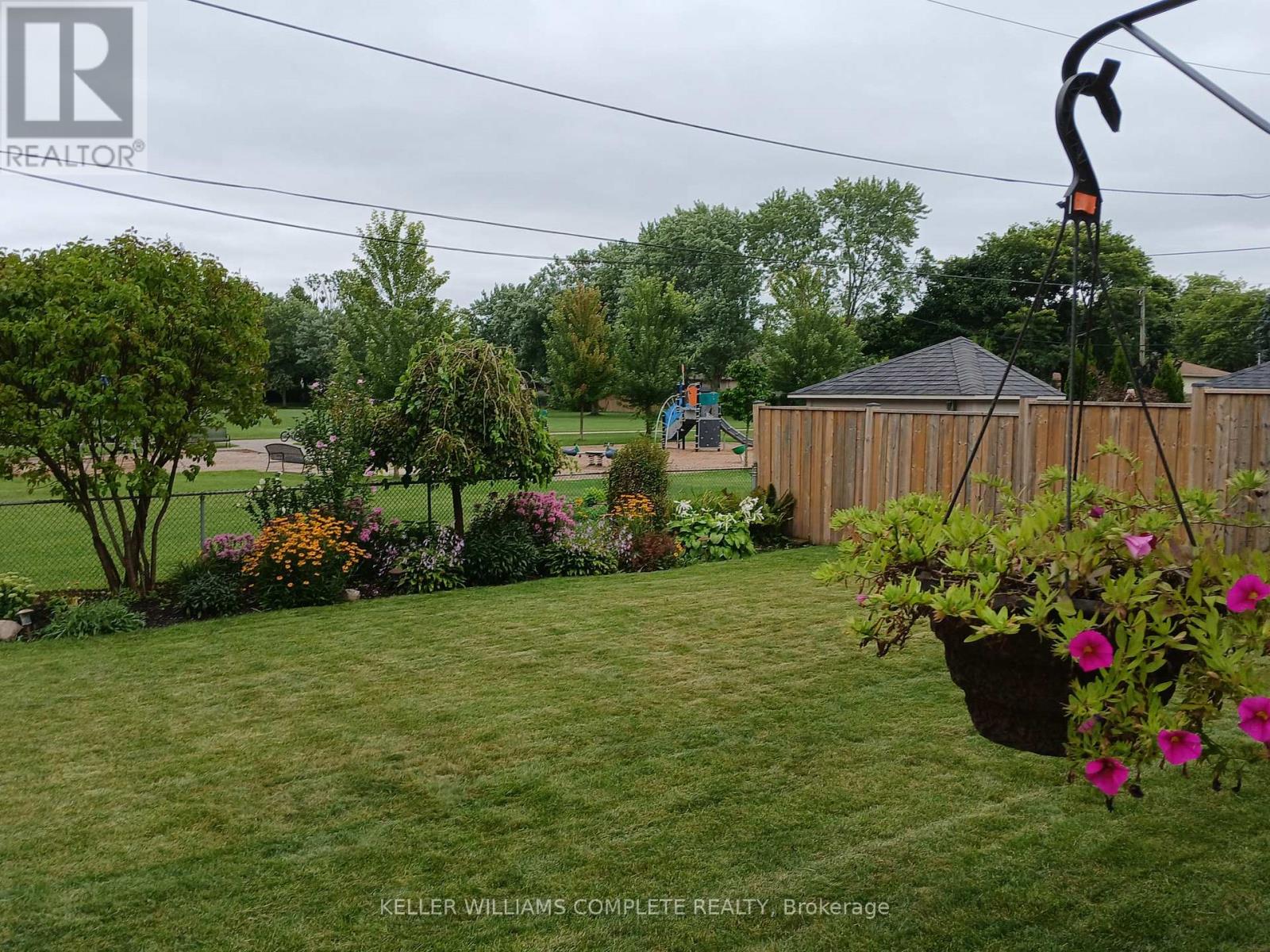 411 Bryant Crescent, Burlington, Ontario  L7L 3Z4 - Photo 39 - W12851962