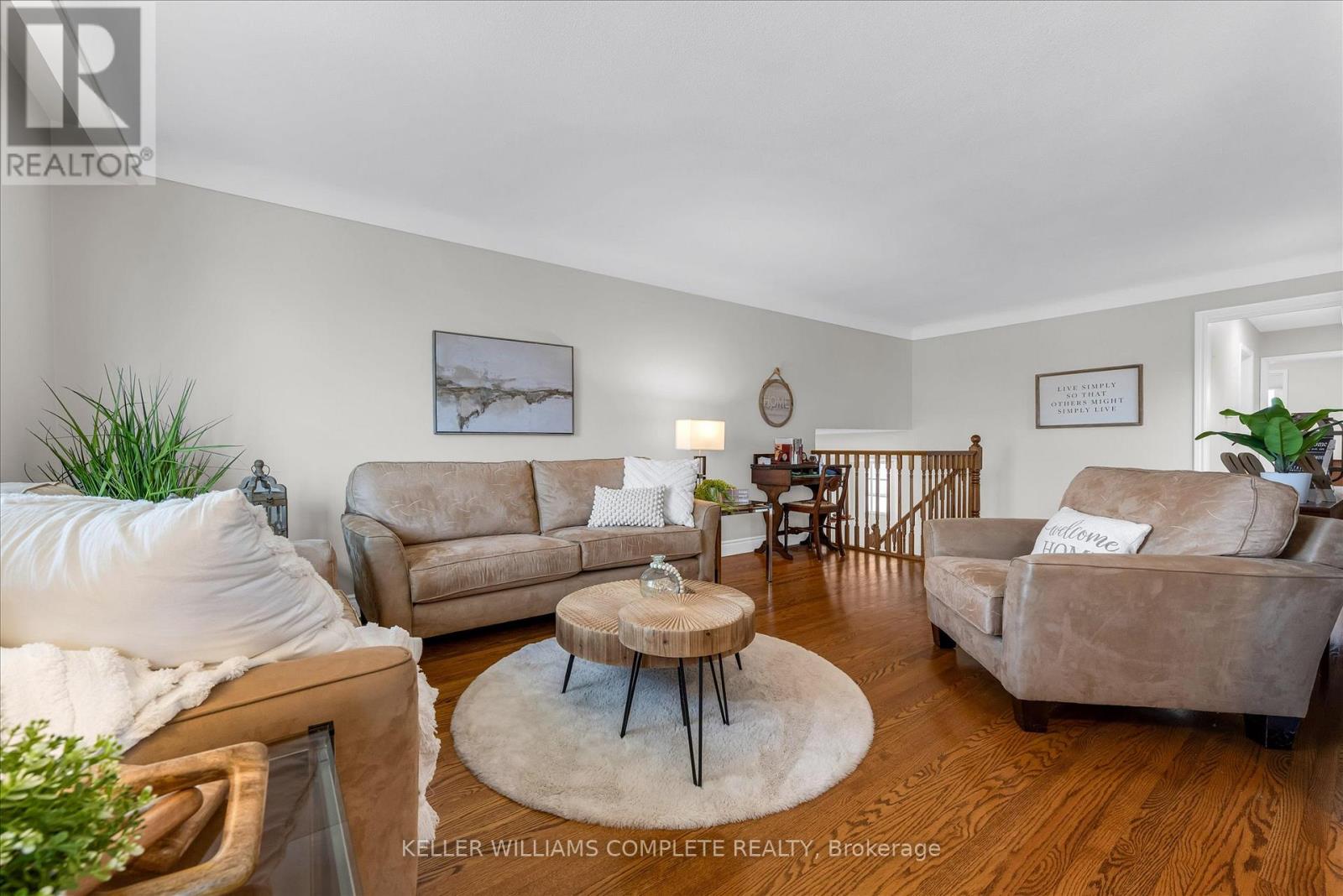 411 Bryant Crescent, Burlington, Ontario  L7L 3Z4 - Photo 9 - W12851962