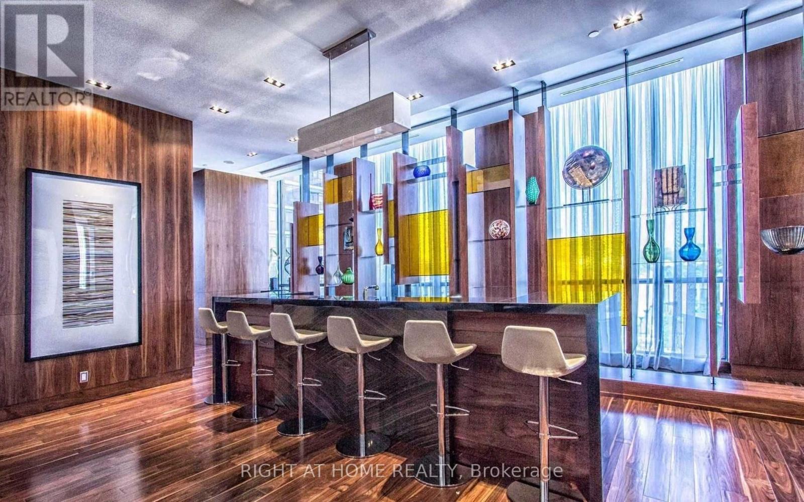 601 - 1 Valhalla Inn Road, Toronto, Ontario  M9B 1S9 - Photo 22 - W12851982