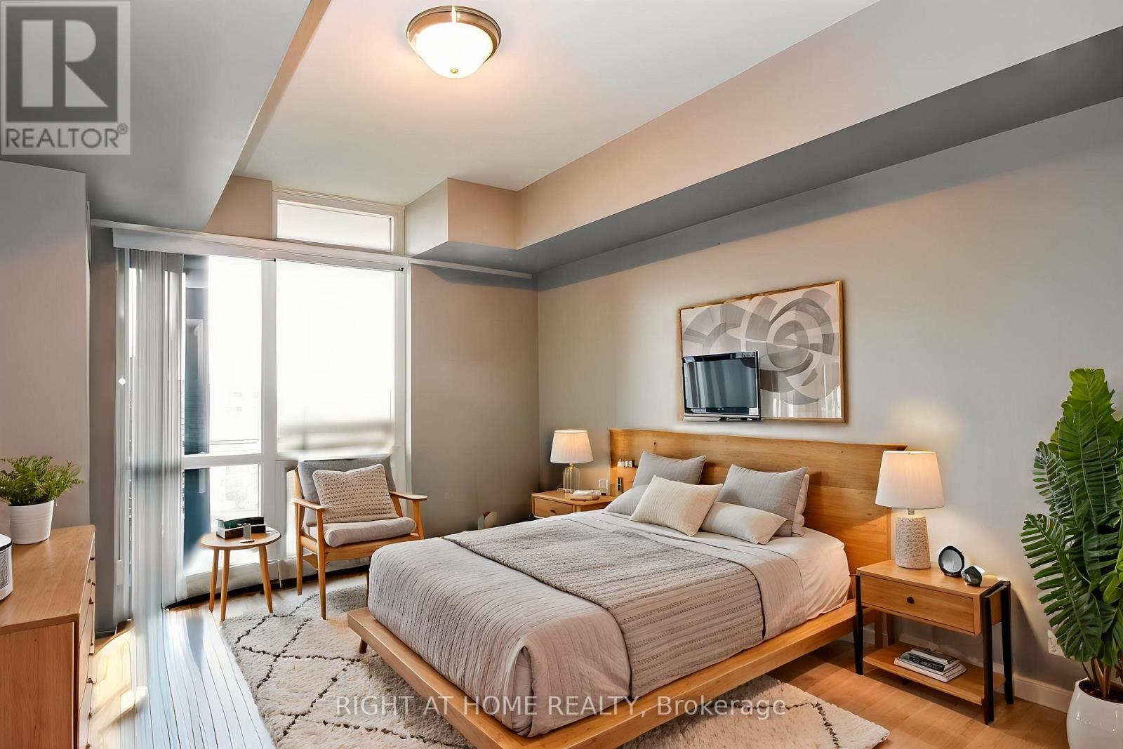 601 - 1 Valhalla Inn Road, Toronto, Ontario  M9B 1S9 - Photo 7 - W12851982