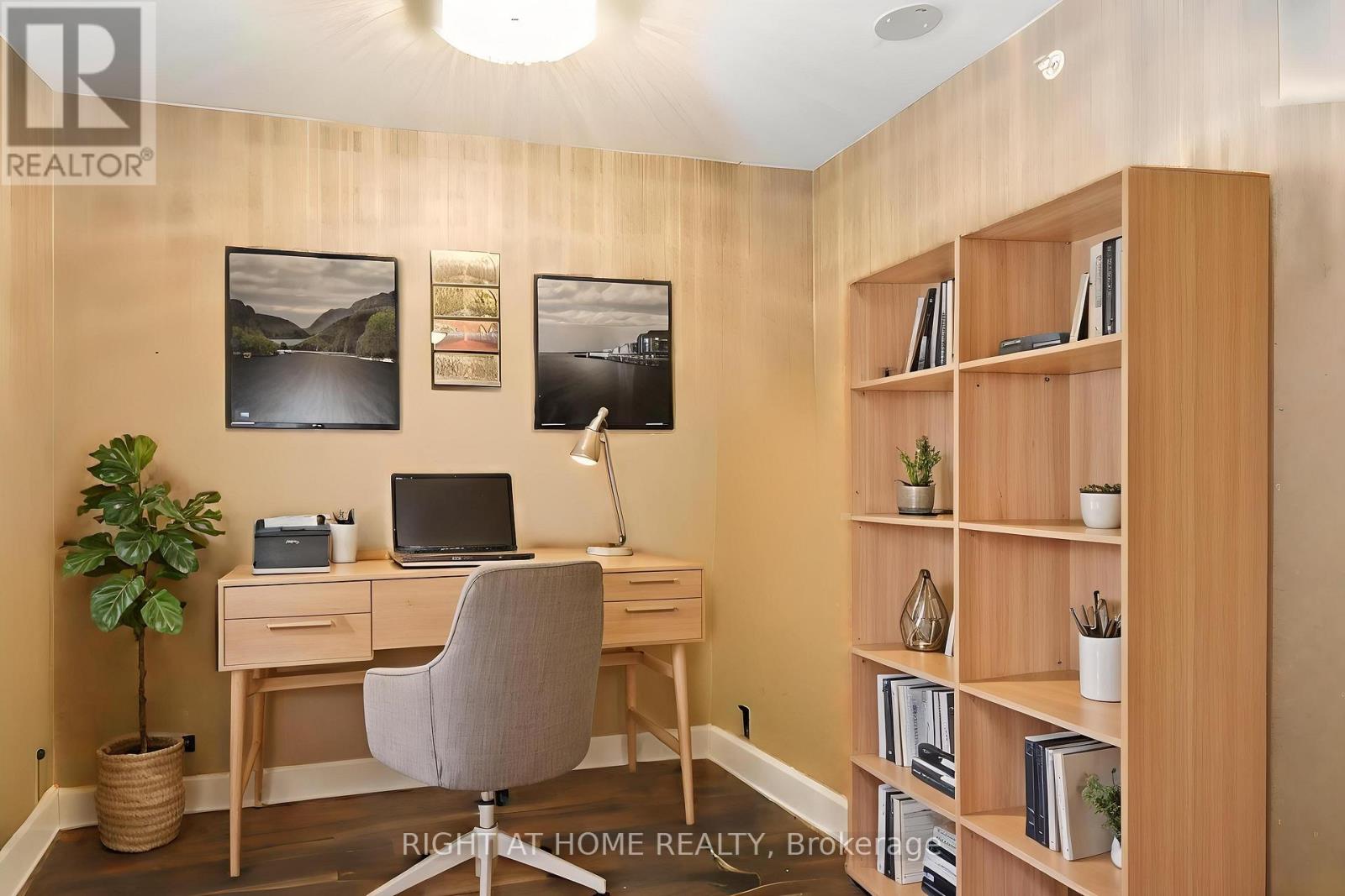 601 - 1 Valhalla Inn Road, Toronto, Ontario  M9B 1S9 - Photo 8 - W12851982