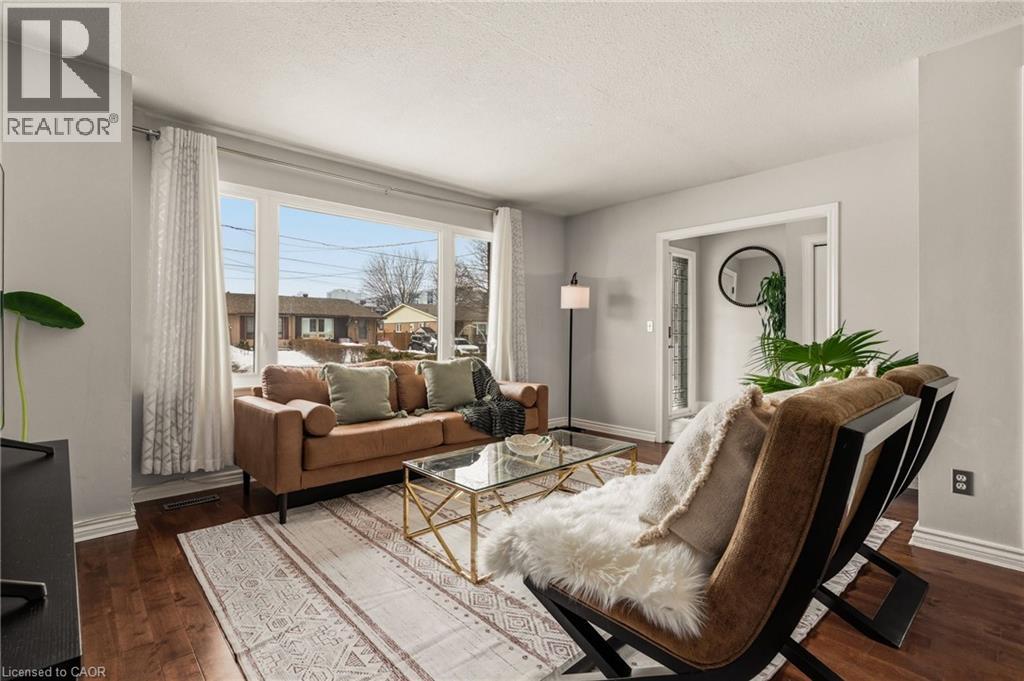 777 Hillcrest Road, Pickering, Ontario  L1W 2P5 - Photo 5 - 40809993