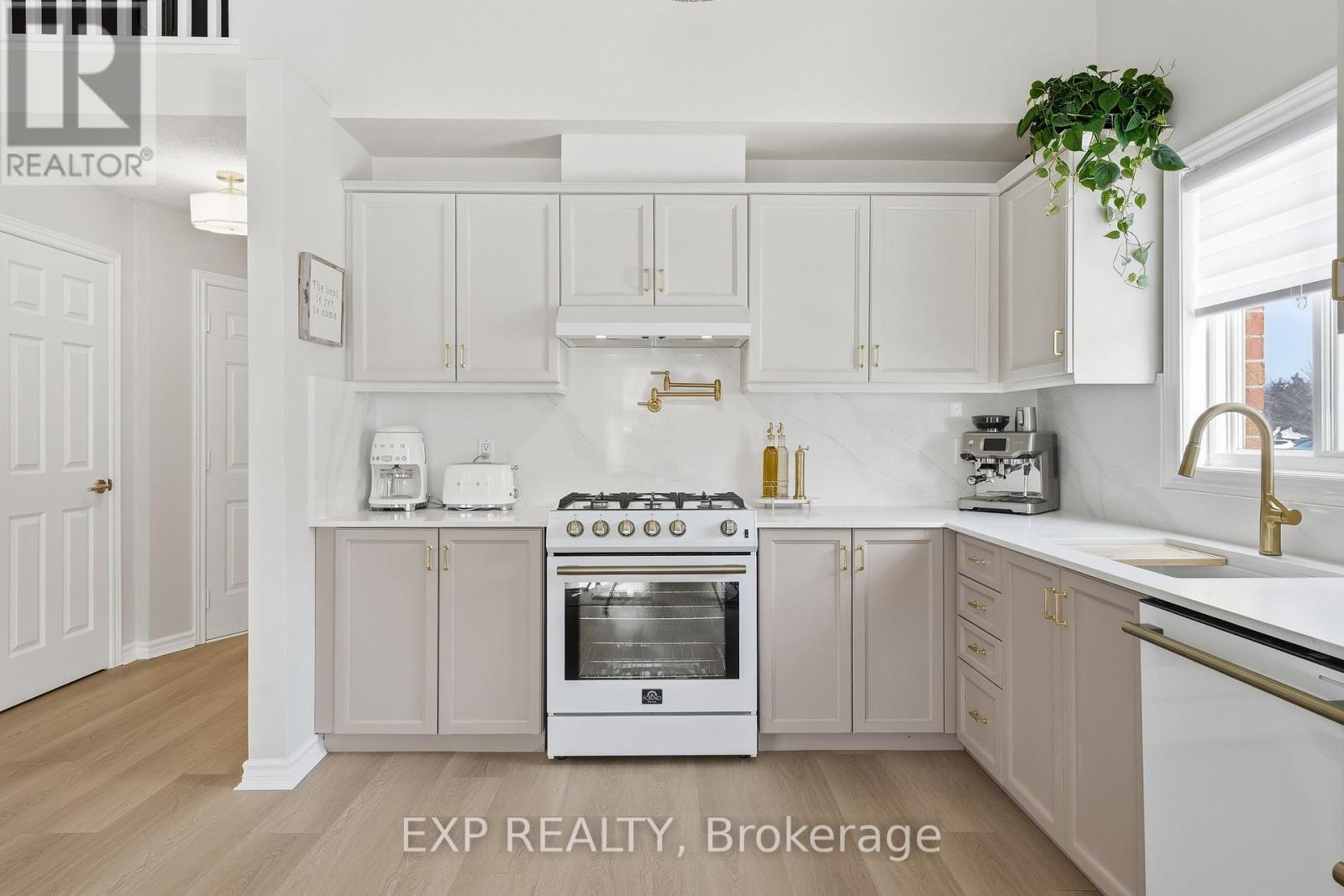 1 - 19 Bartlett Avenue, Grimsby, Ontario  L3M 5G6 - Photo 11 - X12798564