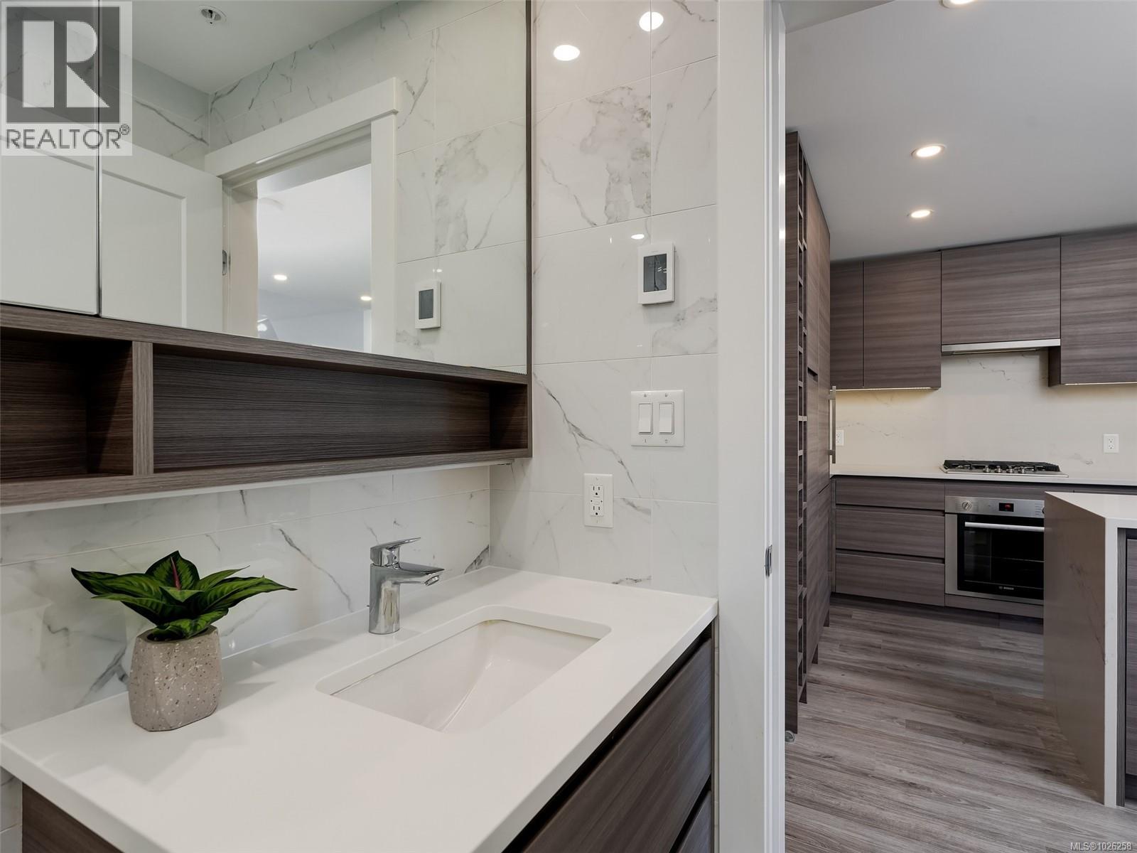 802 777 Herald St, Victoria, British Columbia  V8W 1S5 - Photo 13 - 1026258