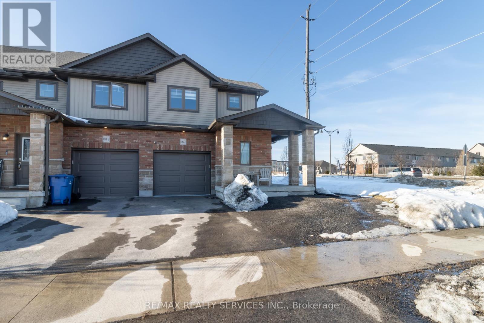 7 - 118 SIMMONDS DRIVE, Guelph, Ontario