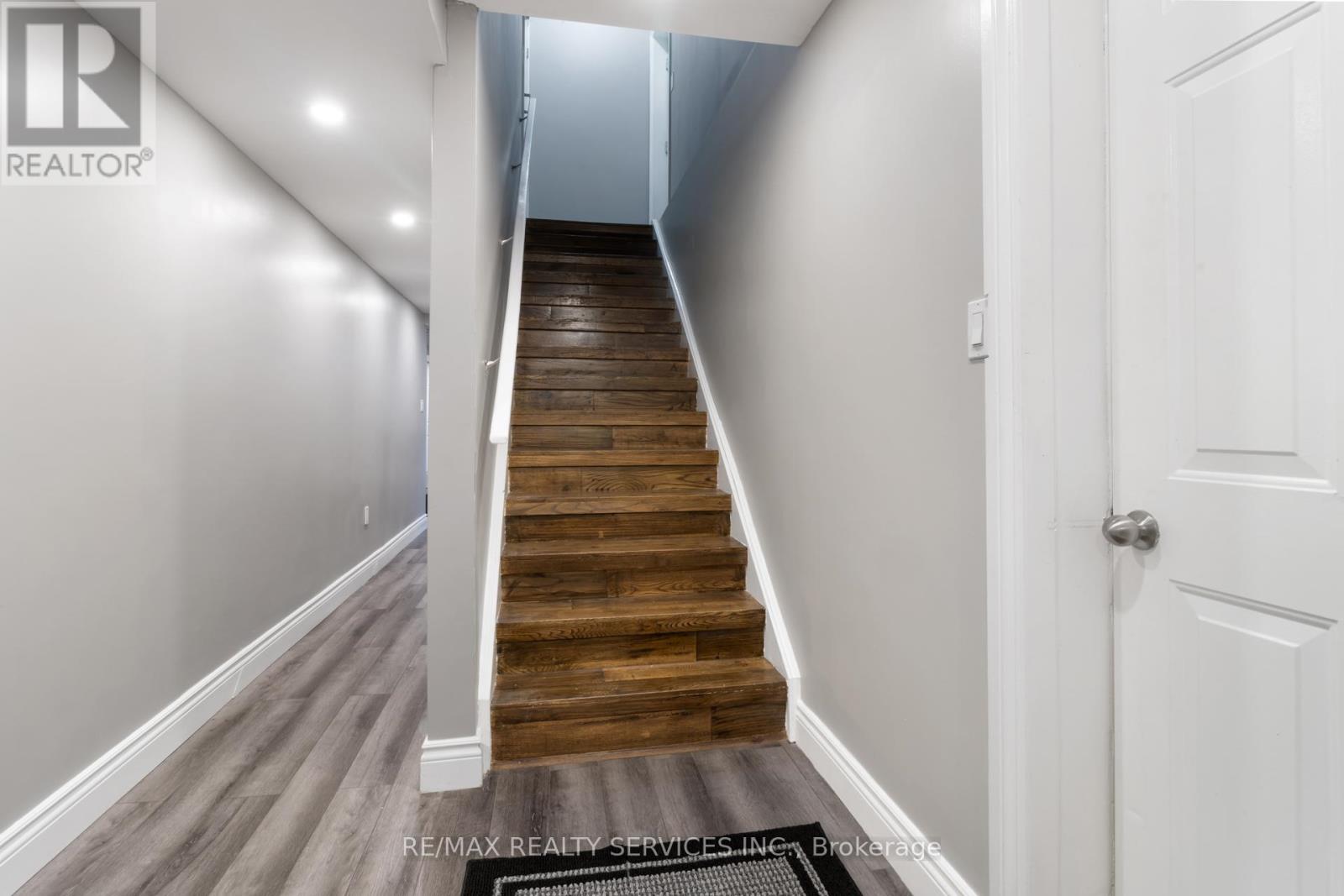 7 - 118 Simmonds Drive, Guelph, Ontario  N1E 0S3 - Photo 31 - X12851932