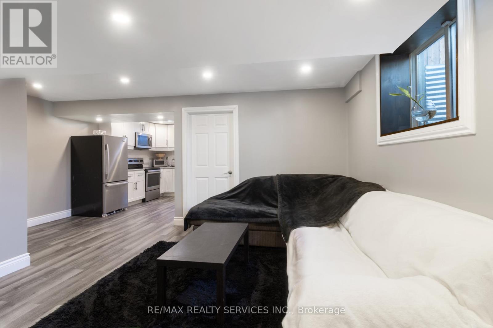 7 - 118 Simmonds Drive, Guelph, Ontario  N1E 0S3 - Photo 35 - X12851932