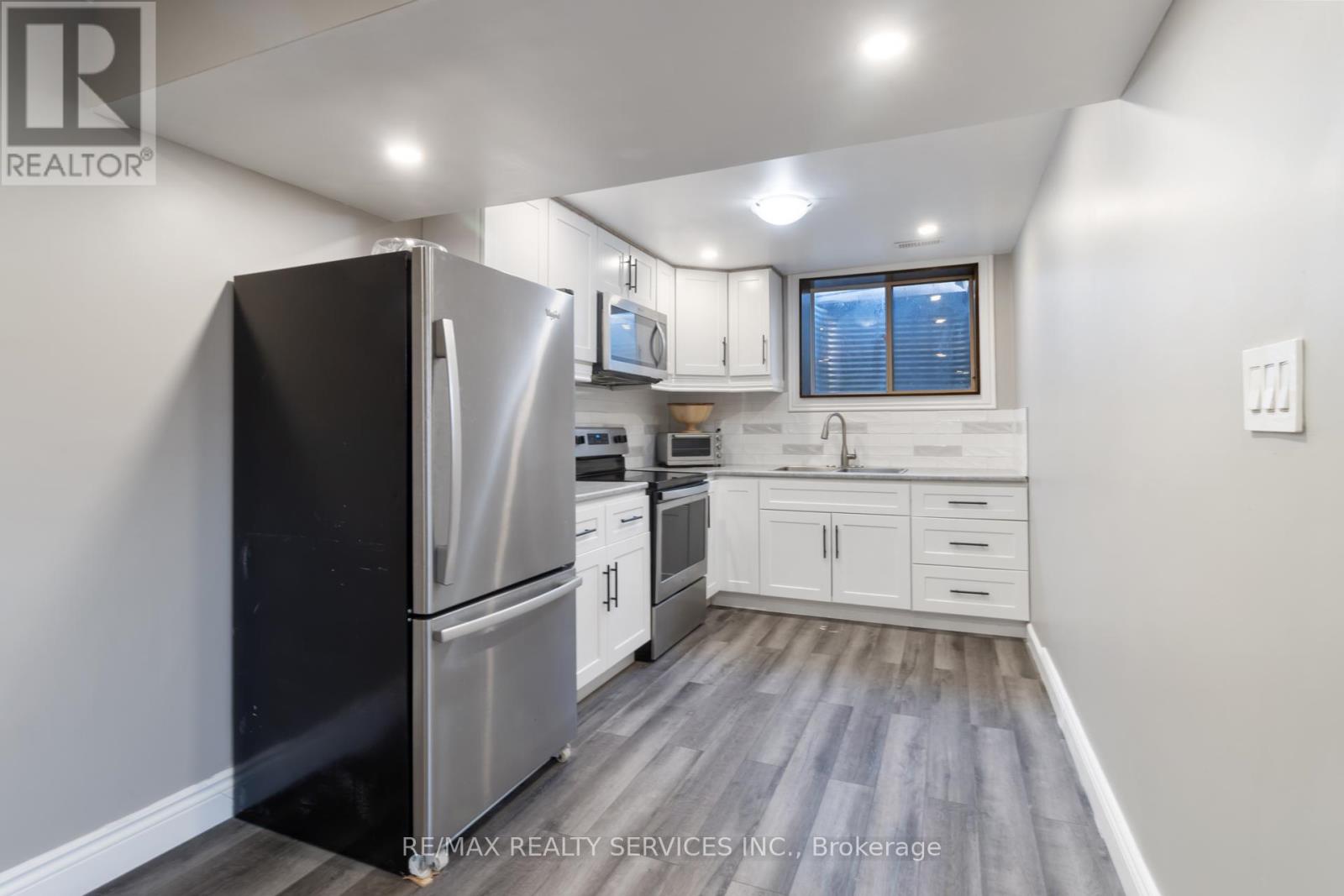 7 - 118 Simmonds Drive, Guelph, Ontario  N1E 0S3 - Photo 38 - X12851932